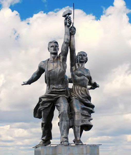 Памятник «Рабочий и колхозница» фото